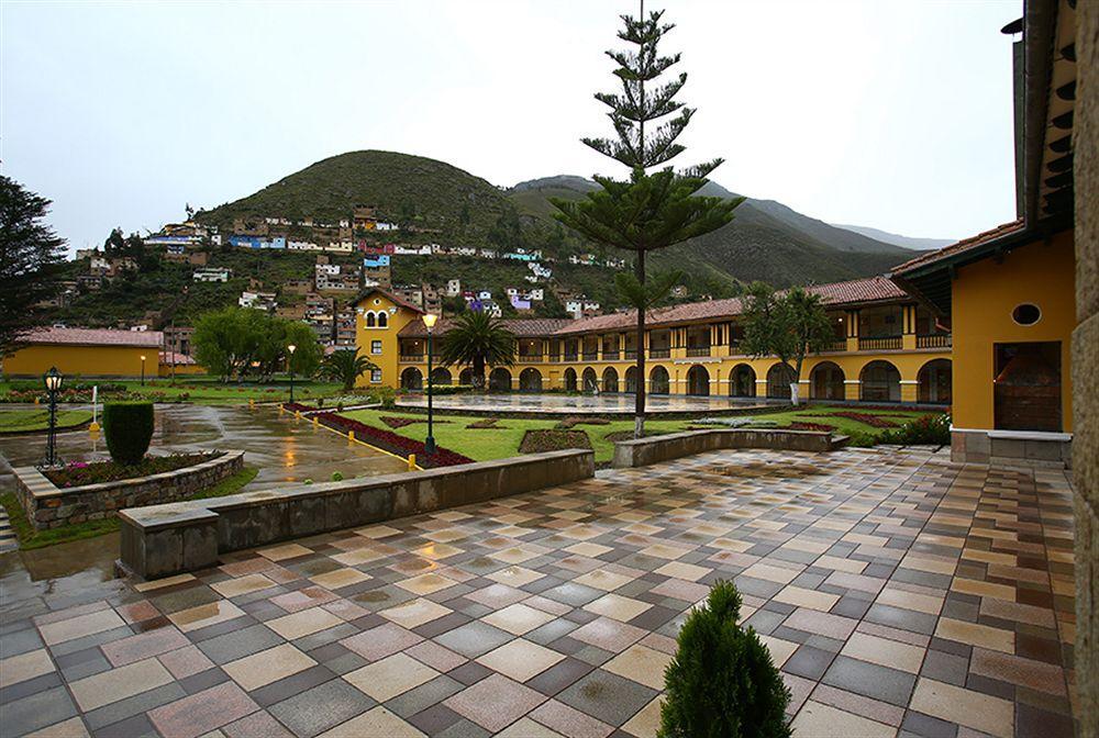 Lp Los Portales Hotel Tarma Kültér fotó